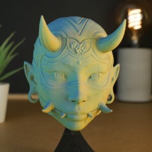 Hannya girl: 3D bust of 14 cm that appears to change color according to the angle of view. Contact me if you want another color!
